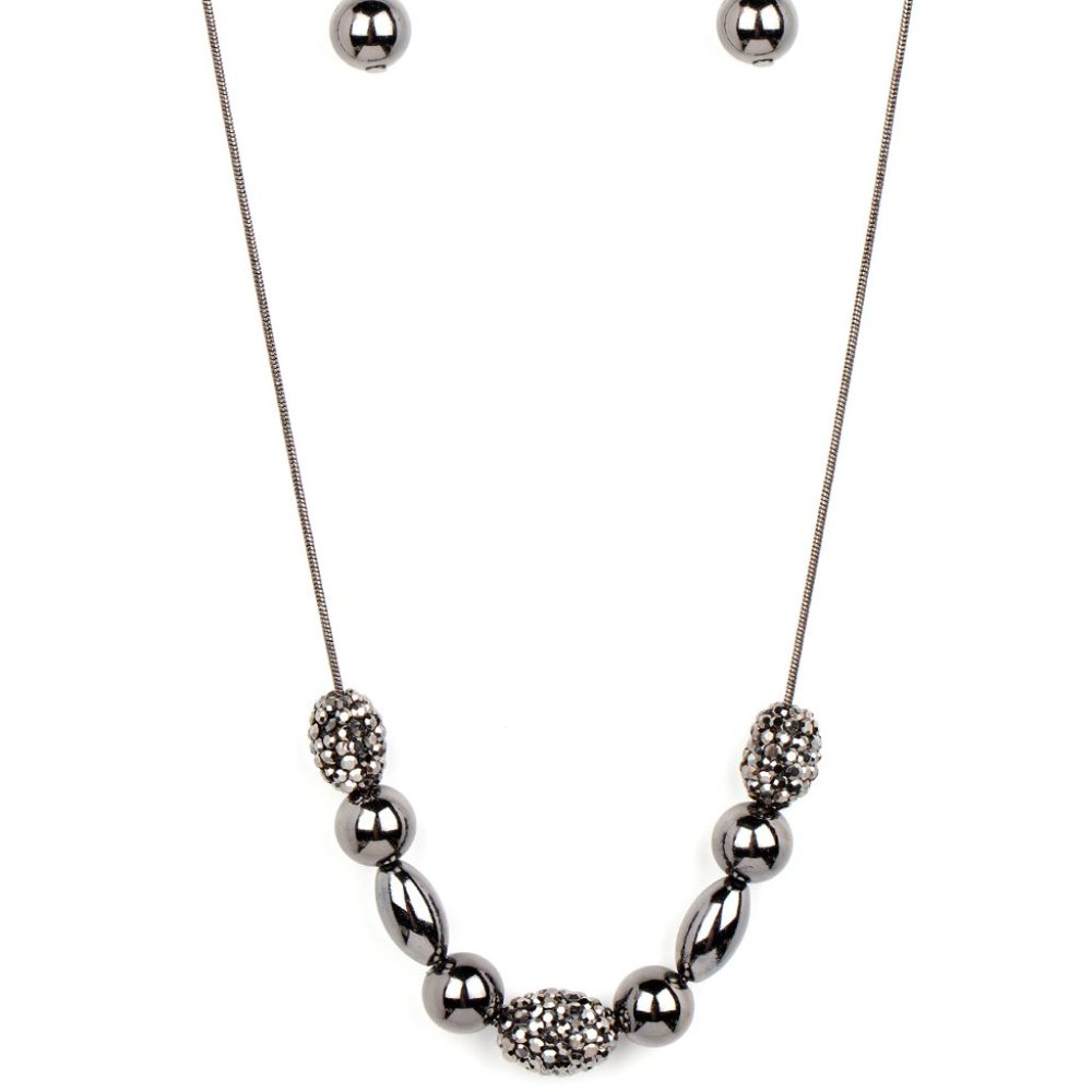 Paparazzi Space Glam - Black